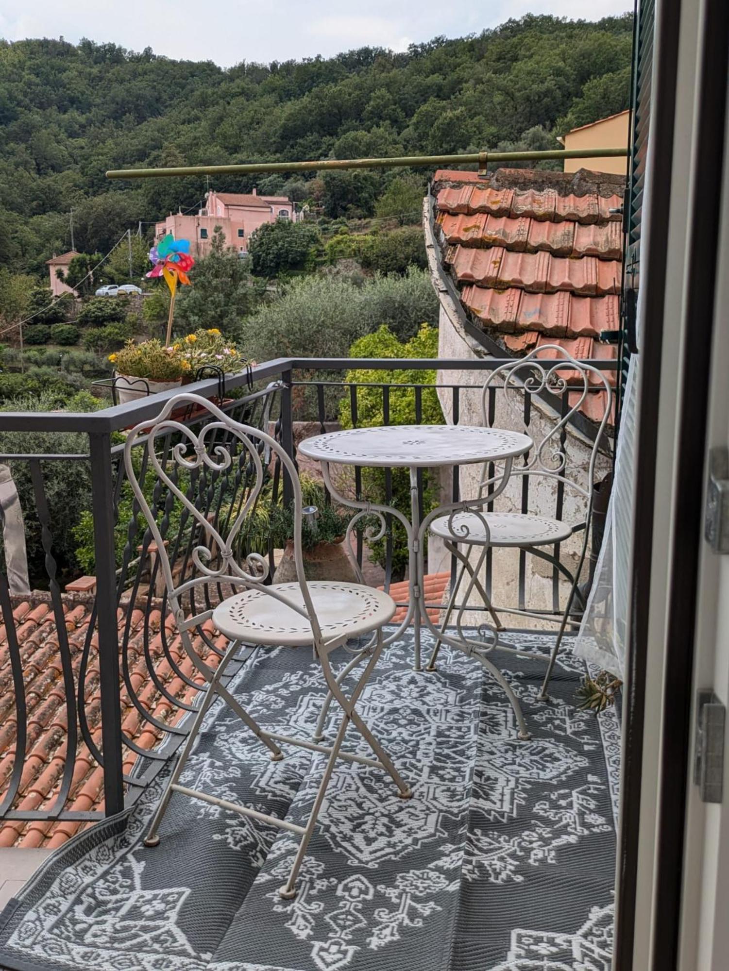Casa Viola Bed And Breakfast Dimora Di Campagna Calice Ligure Экстерьер фото